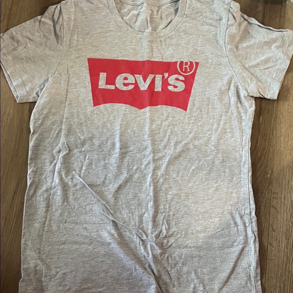 Levi's Gray T-Shirt with Red Logo